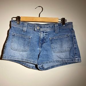 Guess Denim Jean Shorts Size 27 With Front Pockets